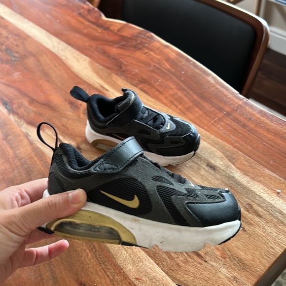 Boys Nike Air 8C‎ Sneaker. - Picture 2 of 6